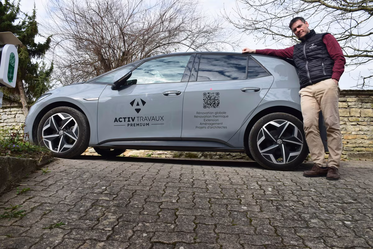 header activ travaux Voiture ÉLECTRIQUE pour Activ Travaux Dijon, le 9 juillet 2025