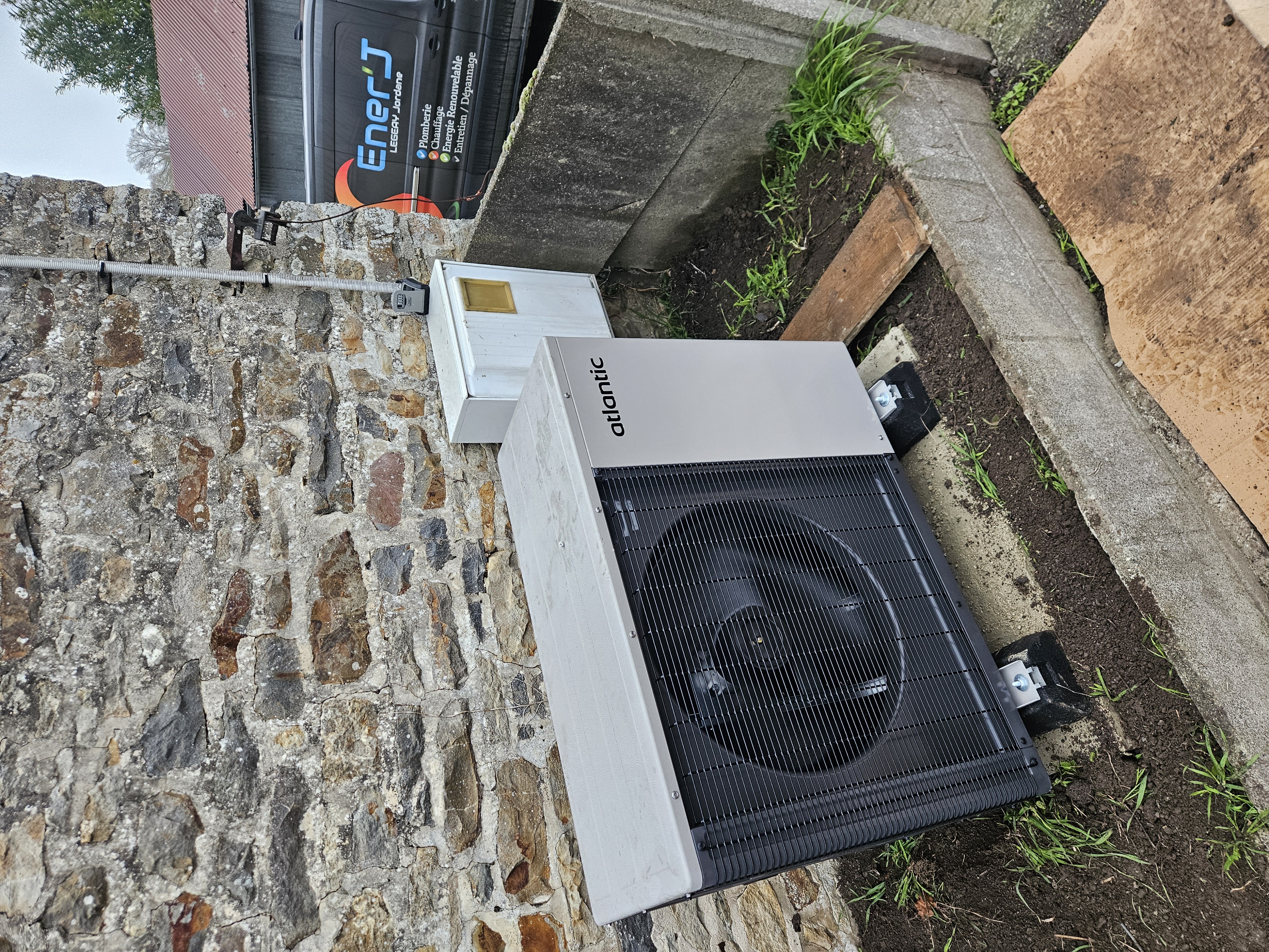 image de Rénovation thermique d'une maison en état de passoire énergétique