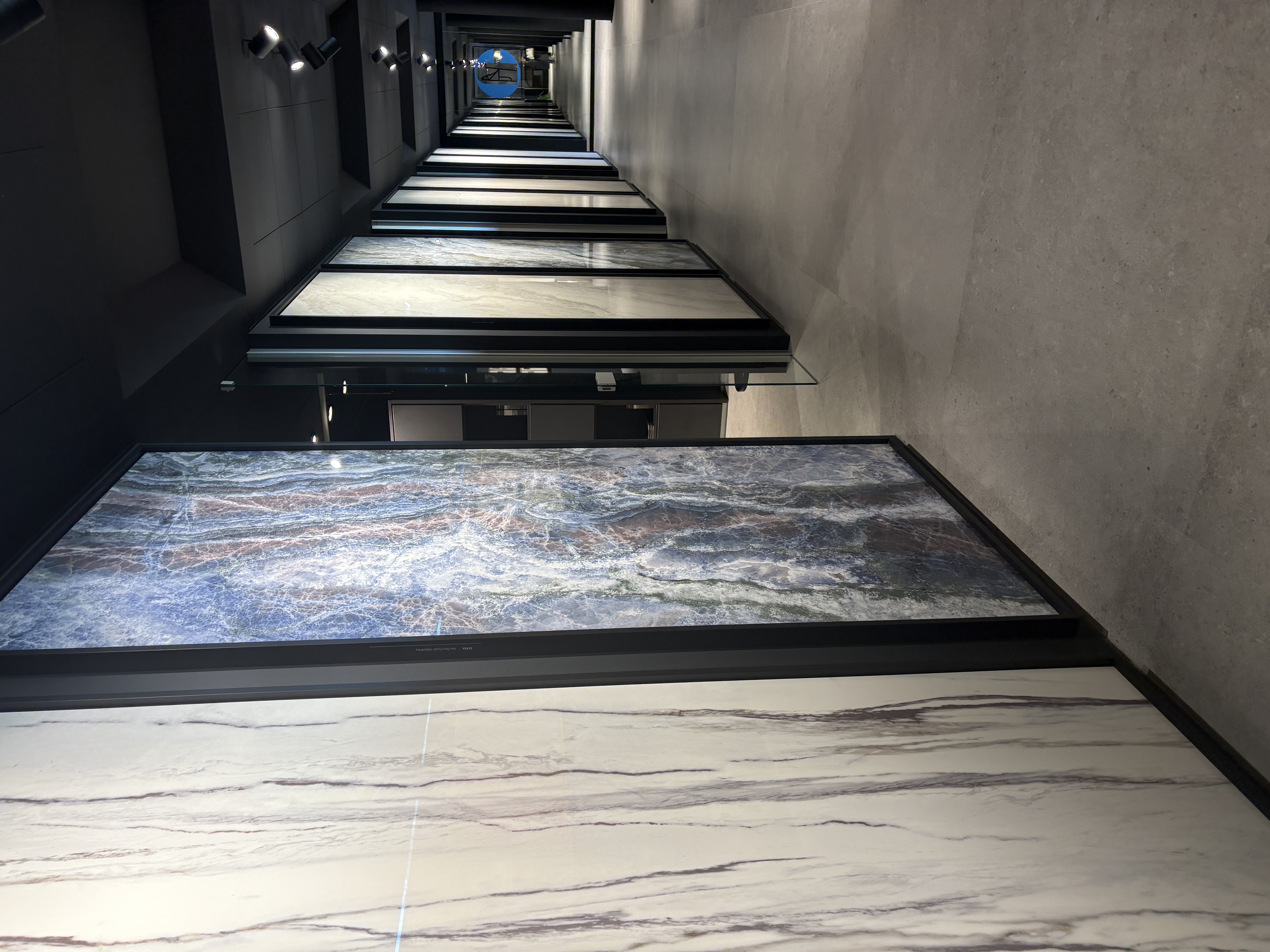 image de Visite des usines Ceramica  Rondine et Sant’Agostino : une  immersion au cœur du savoir-faire  italien