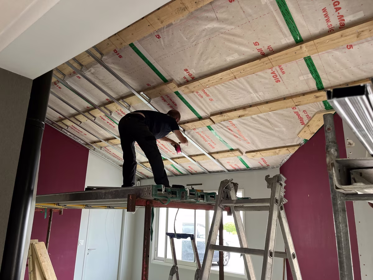 header activ travaux MaPrimeRénov' suspendue depuis le 1er Janvier 2026, le 9 janvier 2026