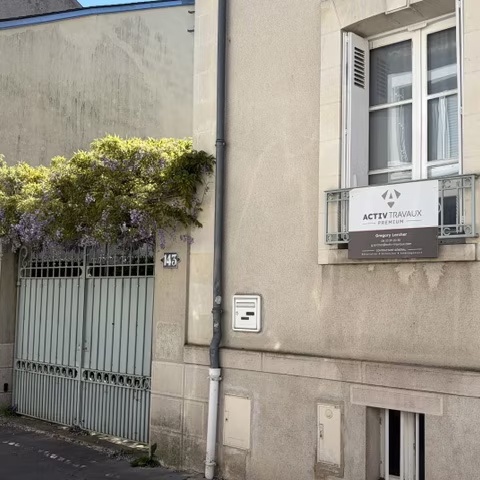 header activ travaux Chantier en cours à Tours Centre : une maison repensée avant l'emménagement de ses propriétaires, le 24 juin 2026