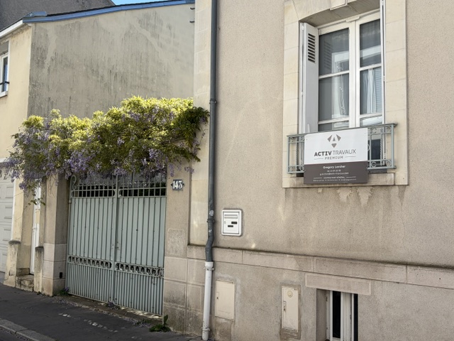 image de Chantier en cours à Tours Centre : une maison repensée avant l'emménagement de ses propriétaires