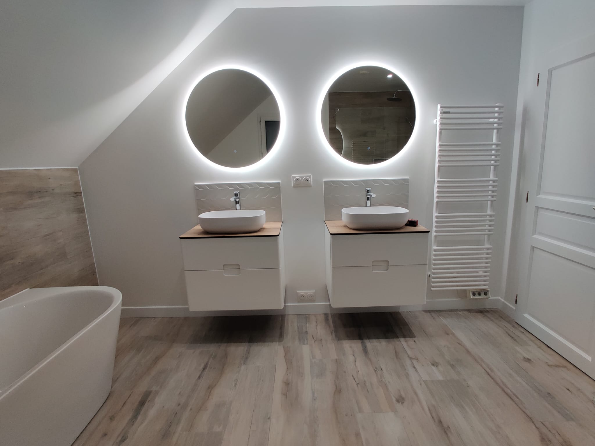 Réalisation Rénovation Salle de Bain afin de lui apporter modernité et confort - Attichy