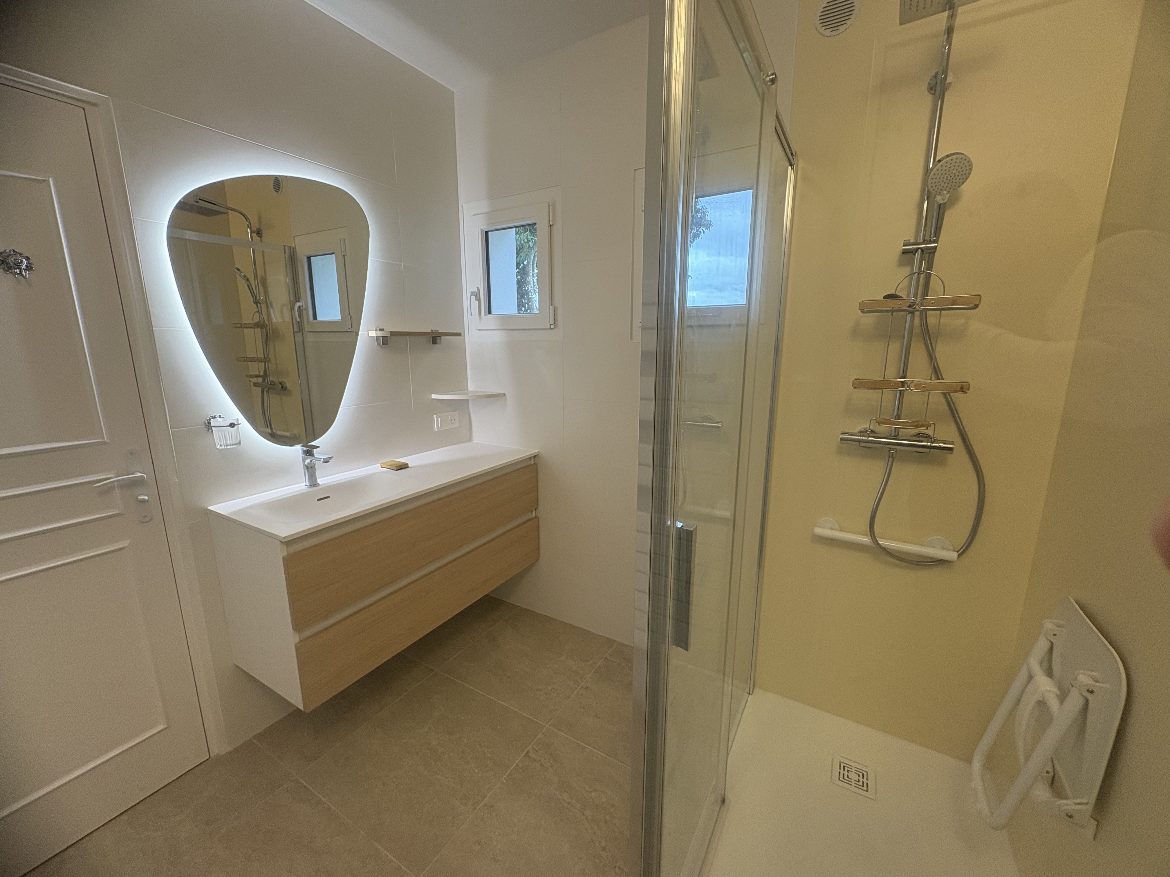 Réalisation 🛁 Rénovation complète d’une salle de bains à Ploufragan - Ploufragan