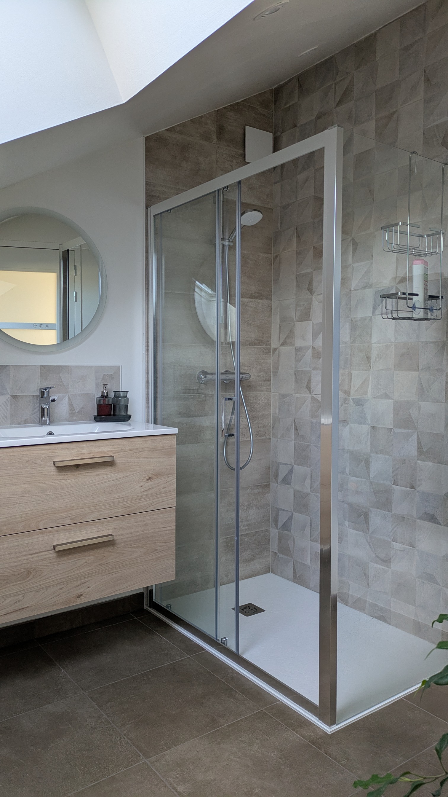 Réalisation Aménagement de combles  : création d’une chambre et d’une salle d’eau - Thouaré-sur-Loire