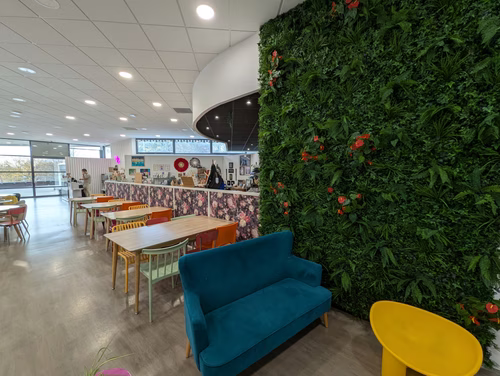 Réalisation 1 PAPILLES & CIE - Un espace multigénérationnel - Cesson-Sévigné